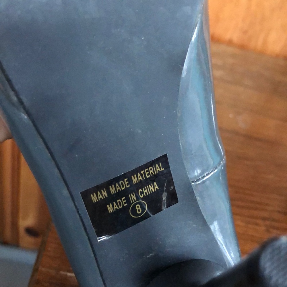 Grey pumps - Picture 3 of 7